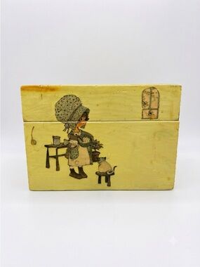 Vintage 1972 Signed Sadie Decoupage Wooden Box Bonnet Girl & Cat Cottagecore